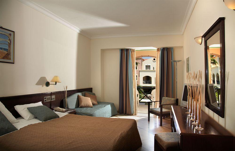Amanda Hotel Карловаси Экстерьер фото