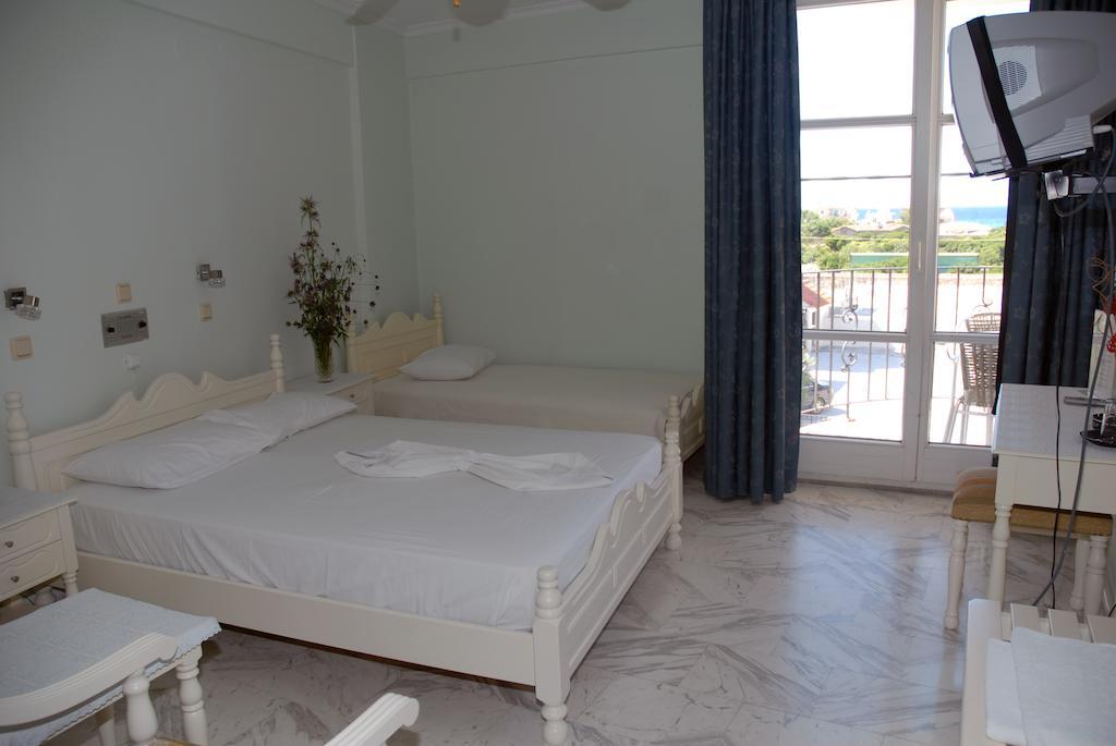 Amanda Hotel Карловаси Экстерьер фото